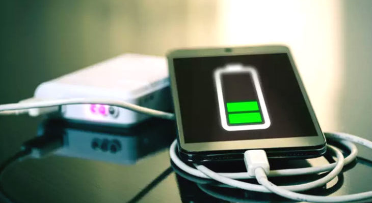 Hackers stealing data iPhone charging cable